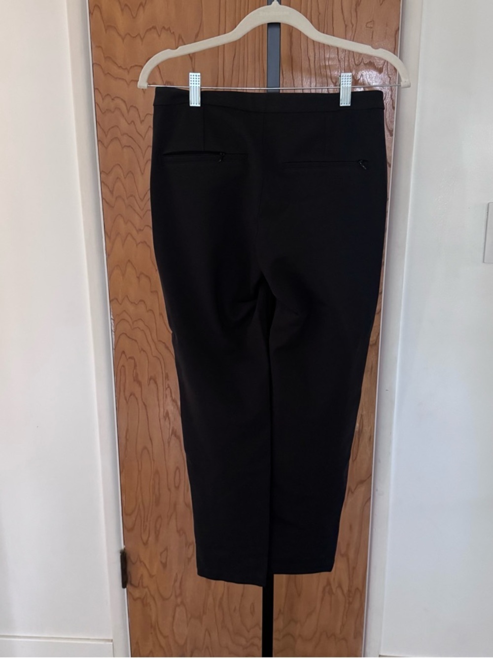 Lululemon women's Black Dress Pants size 4